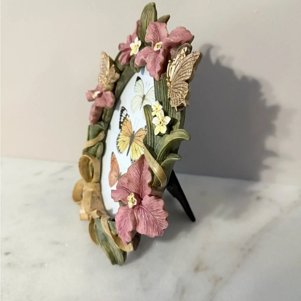 Floral Butterfly 3d  Picture Frame